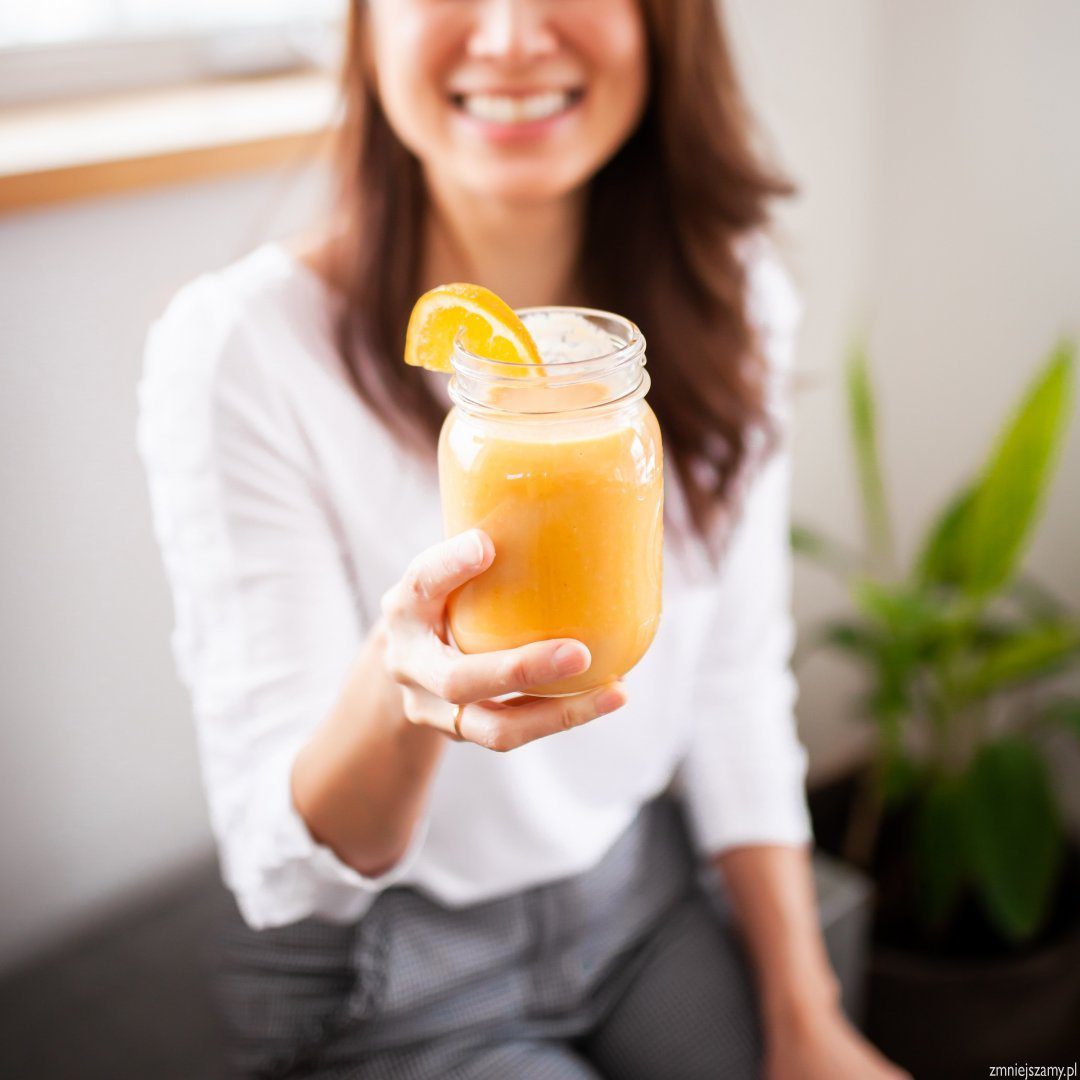 Smoothie pomarańczowe, fot. Unsplash