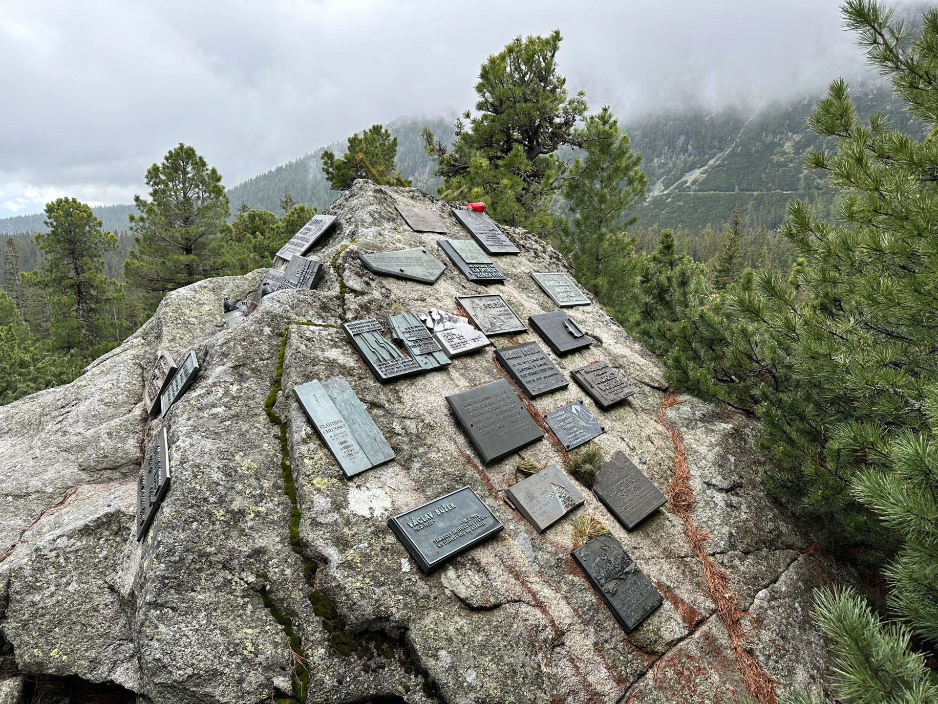Symboliczny cmentarz w Tatrach Fot Aleksandra Karkowska 20