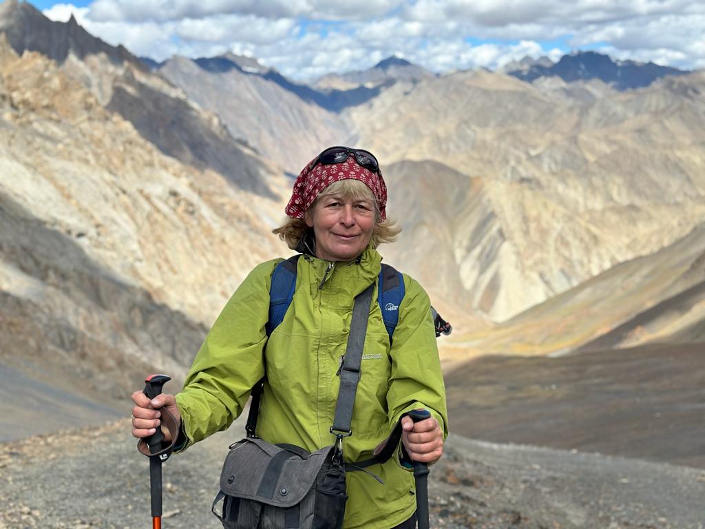 Katarzyna Mazurkiewicz na trasie trekkingowej w Zanskarze 2023 fot Aleksandra Karkowska 3