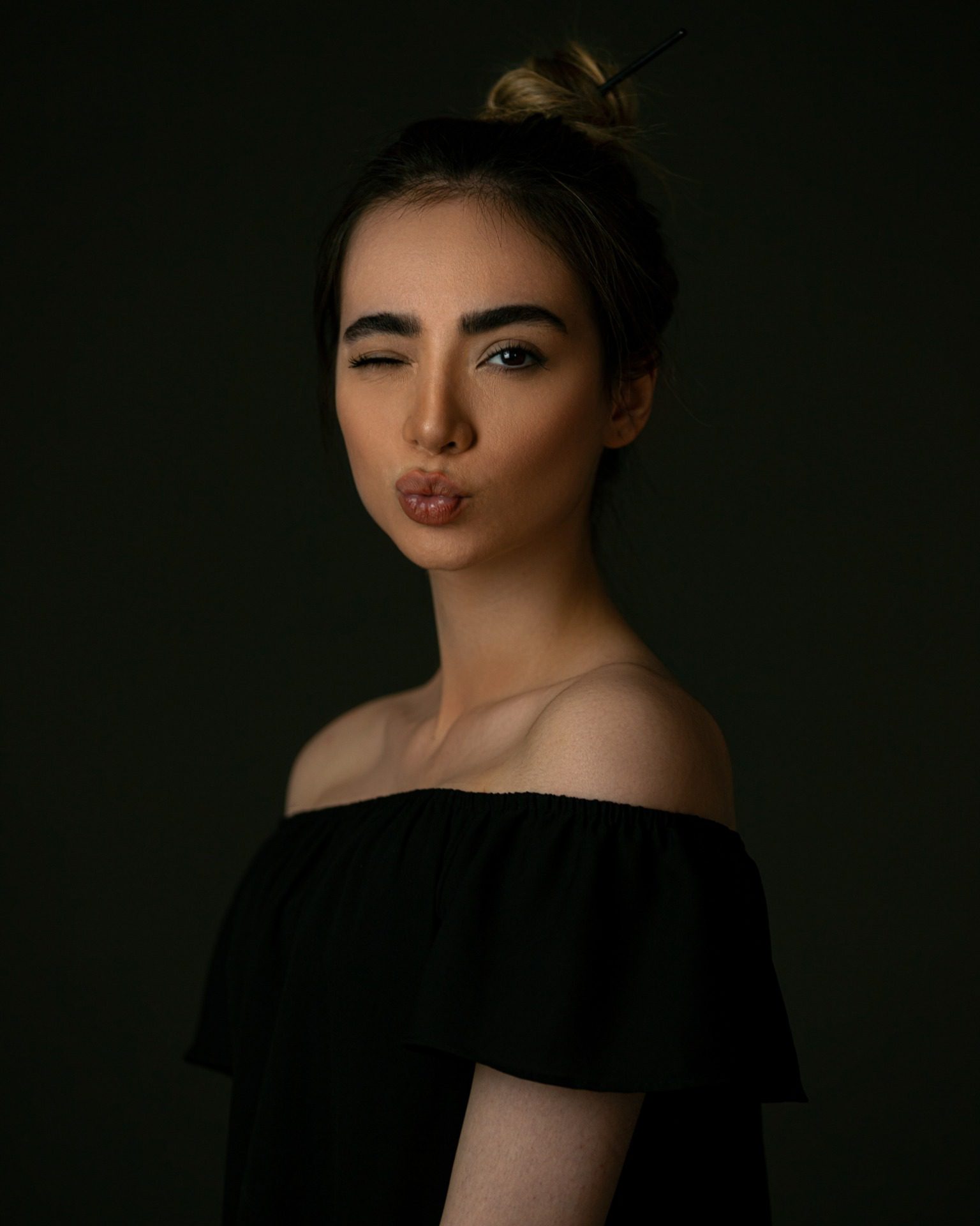 Czarny na ślub? Fot. Unsplash