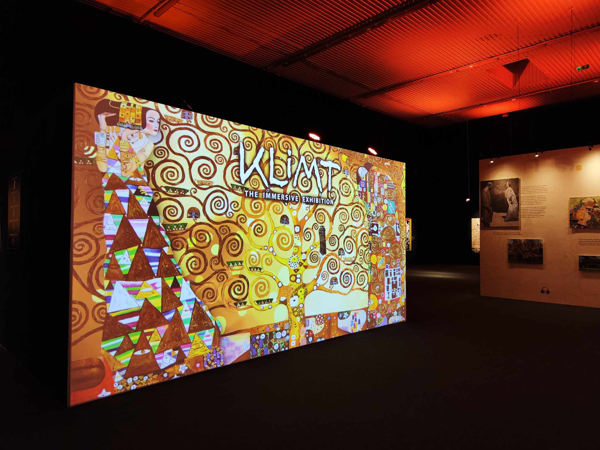 Immersyjna wystawa prac Gustava Klimta w Soho Art Center, fot. Kinga Kuryło