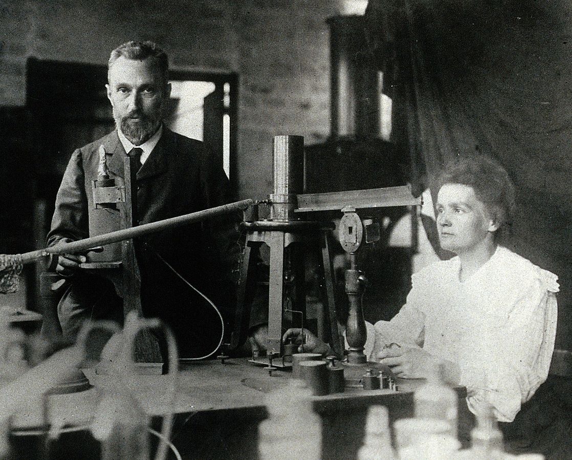 Maria Skłodowska-Curie i Piotr Curie, fot. Wikipedia