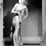 Kostium Jean Harlow z "Reckless", fot. Wikipedia