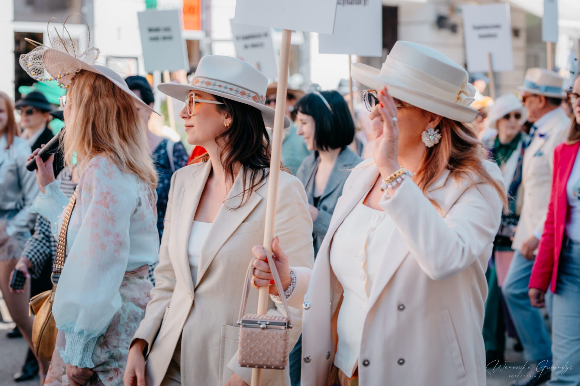 Hat Walk 2026 – globalne święto mody, sztuki i kreatywności już w ponad 100 miastach na świecie, fot. Weronika Gwardys