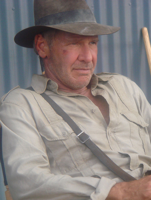 Harrison Ford na planie Indiana Jones i Królestwo Kryształowej Czaszki, fot. John Griffiths, WIkipedia